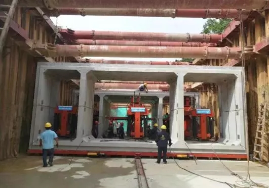 ���}���оC�Ϲ���